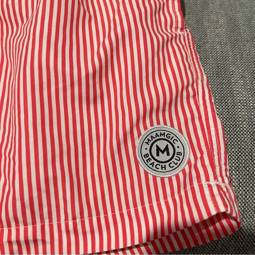 Men’s | Size Small Swim Trunks | Coral/white